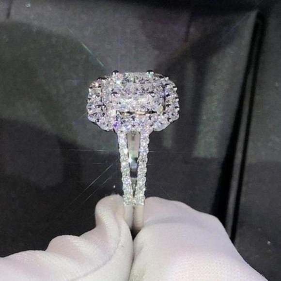 NEW 925 STERLING SILVER DIAMOND HALO SQUARE RING, CUTE RING, SHINY RING. - Picture 5 of 6